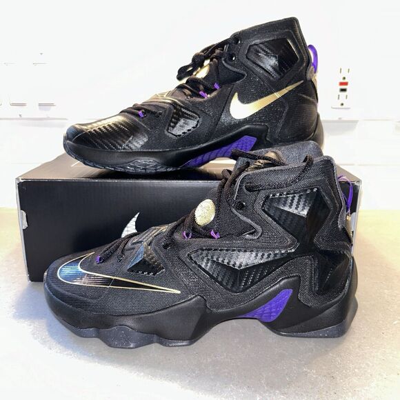 NIB Nike LeBron XIII Men’s Basketball Sneakers‎ 807219-007 SIZE 9 Pot Of Gold - Picture 1 of 10